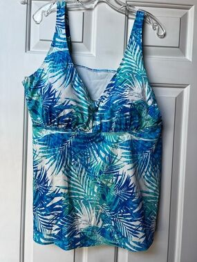 Swimsuits For All Blue & Teal Palm-Print Tankini Top